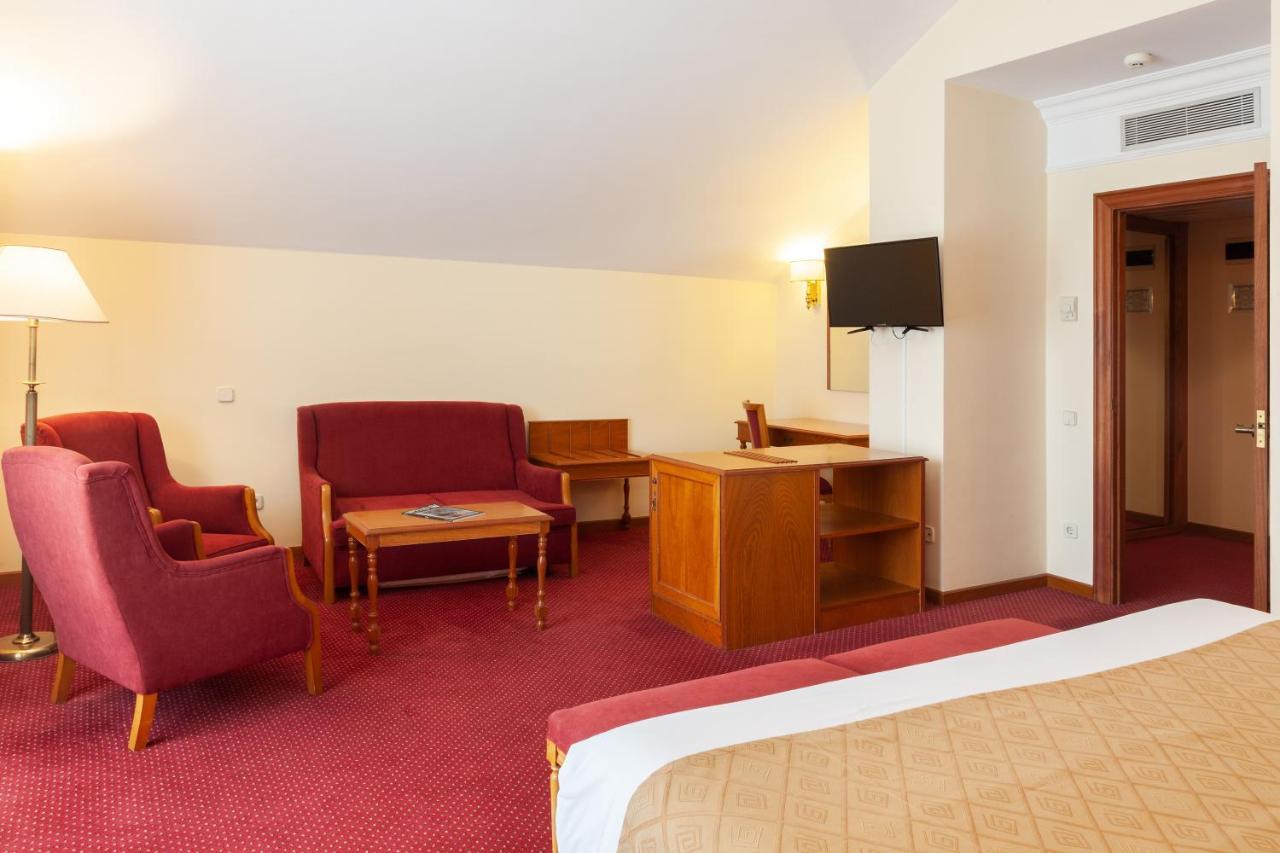 Hotel Hoyuela Сантандер Екстериор снимка