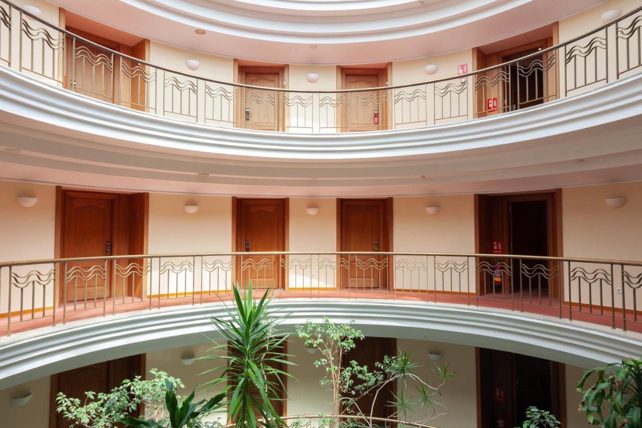 Hotel Hoyuela Сантандер Екстериор снимка