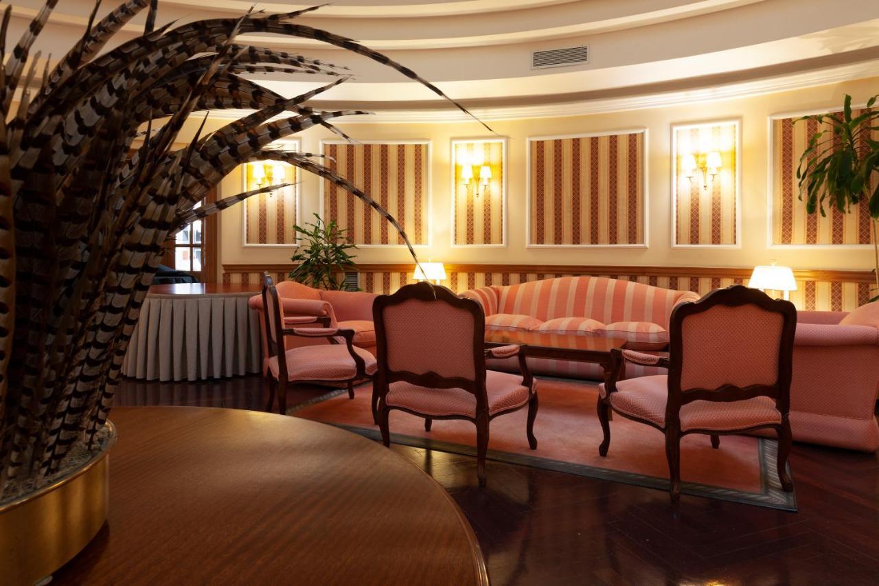 Hotel Hoyuela Сантандер Екстериор снимка