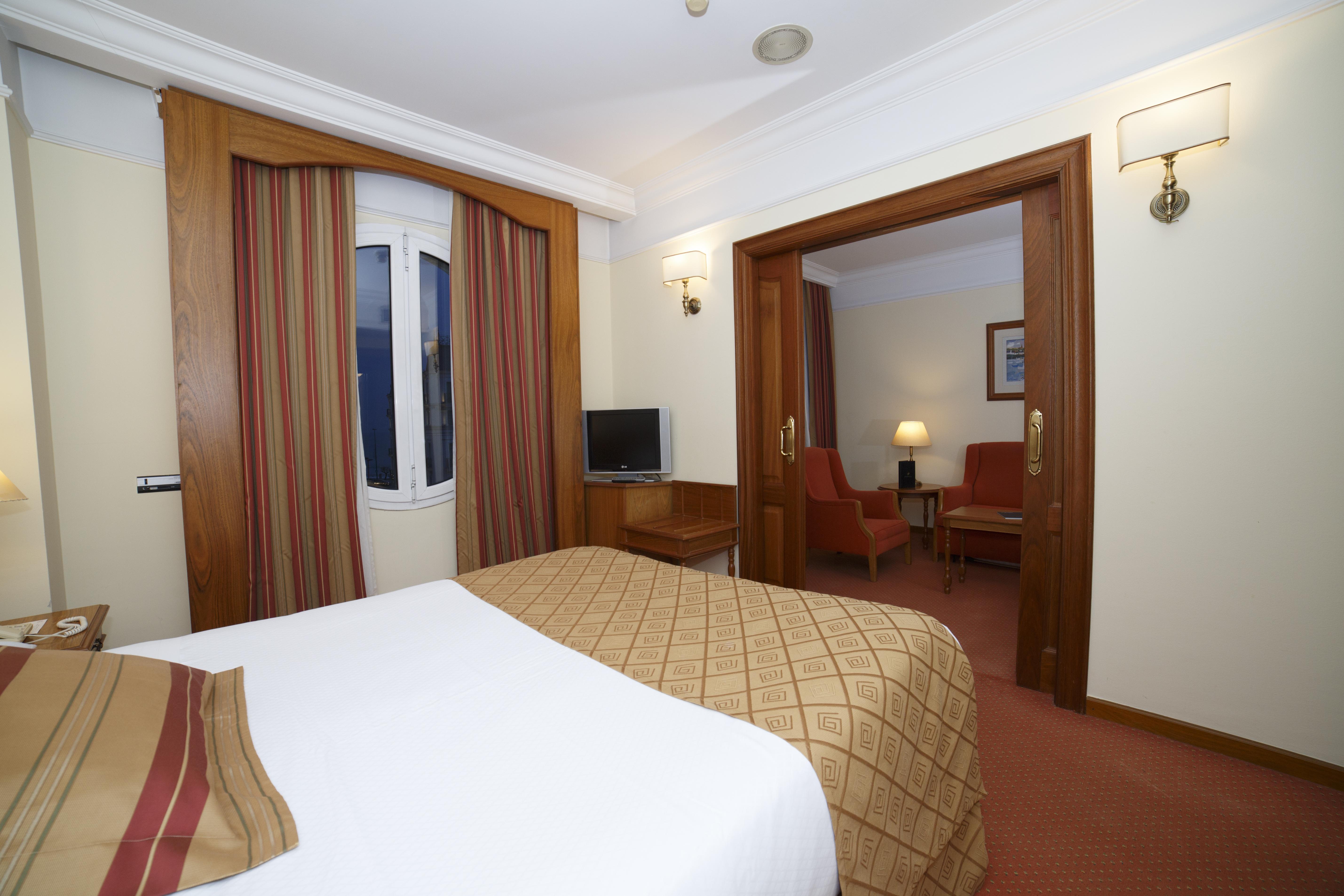 Hotel Hoyuela Сантандер Екстериор снимка