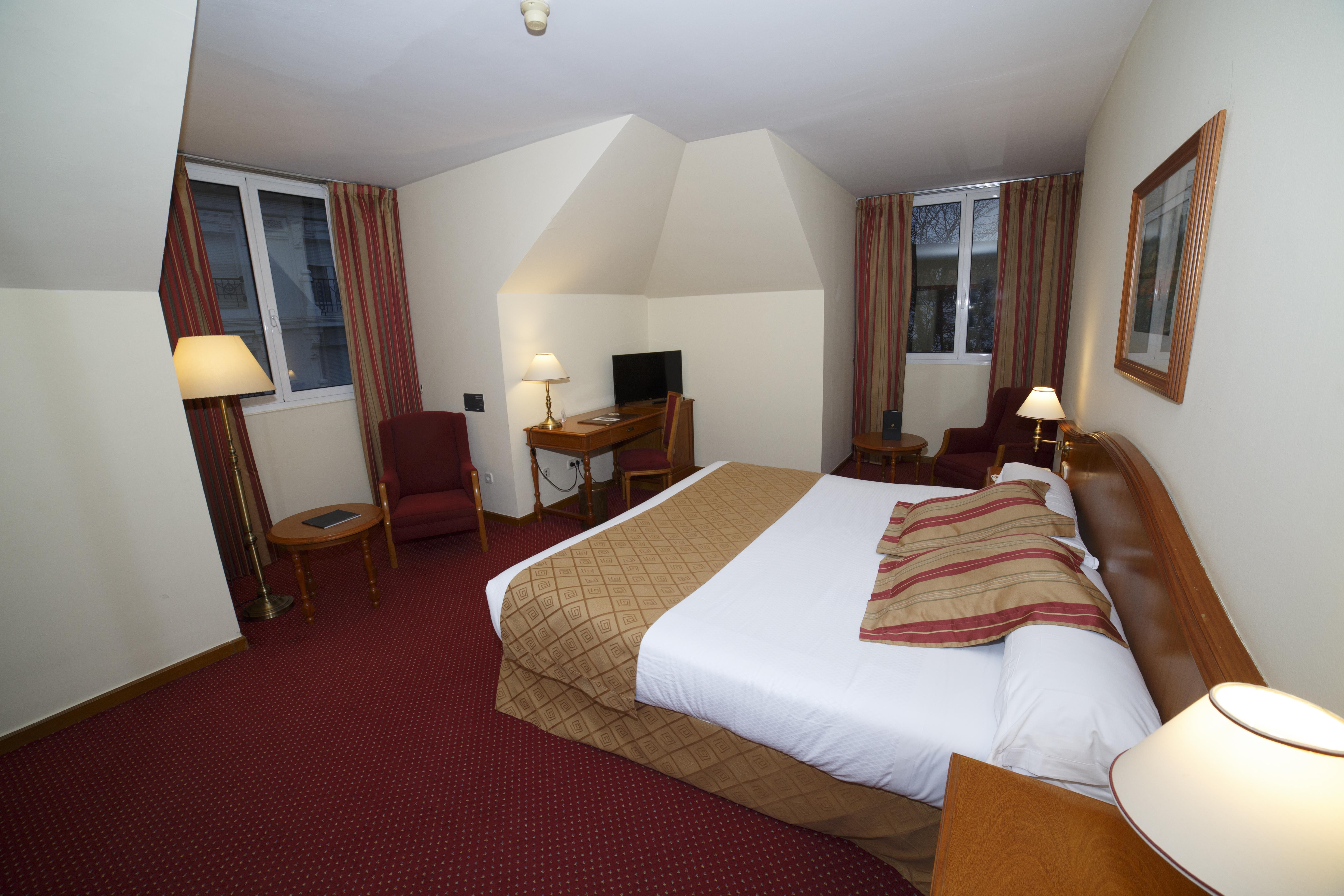 Hotel Hoyuela Сантандер Екстериор снимка